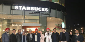 starbucks reach 3 roads