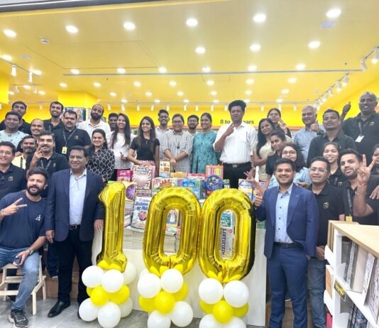 Crossword bookstore Phoenix Mall of the Millenium Pune